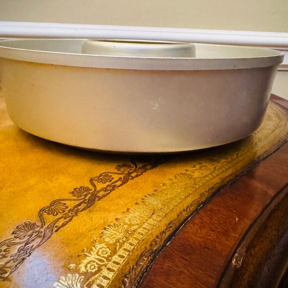 VTG Aluminum Jello Ring Mold Cake Pan Made in USA - Picture 3 of 4